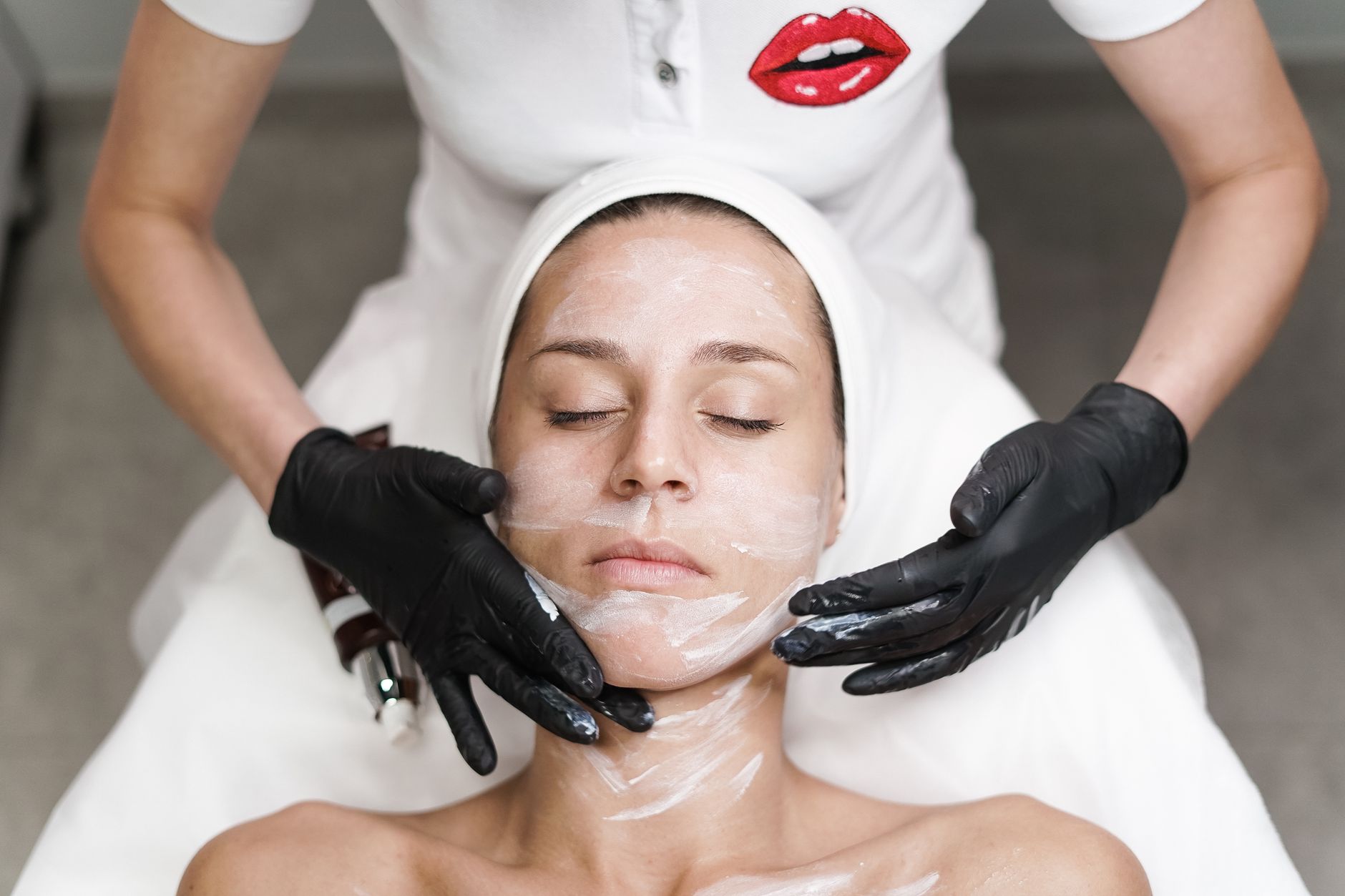 Why a spicule facial burns, and what you get