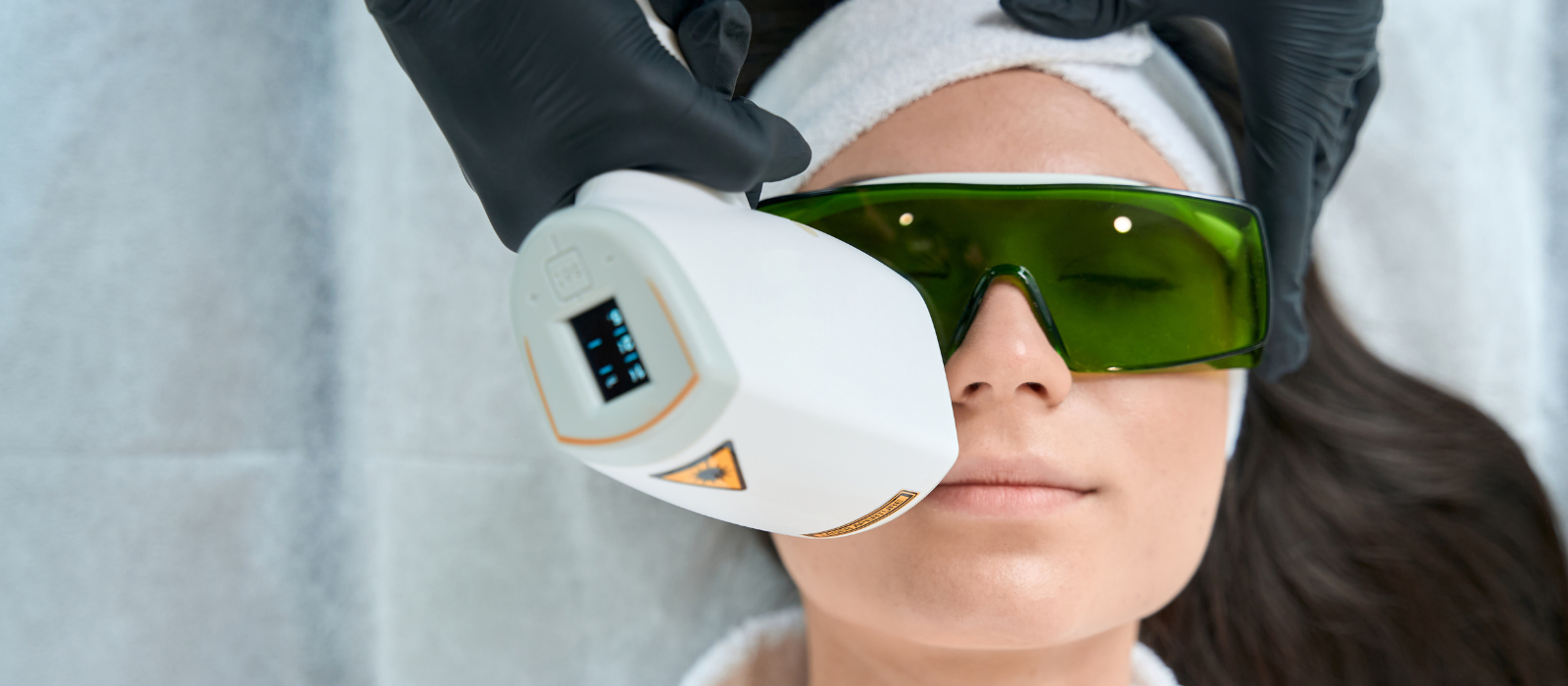 Best Facial Hair Removal Methods for Women That Won't Irritate Your Skin