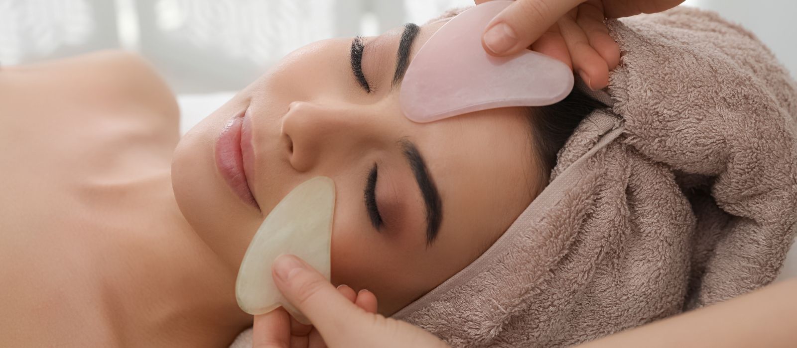 Gua Sha Tool Guide — Does the Stone Actually Matter?