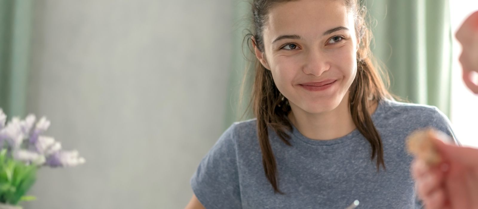 How to Set Limits With Toxic Family Members Without Blowing Everything Up