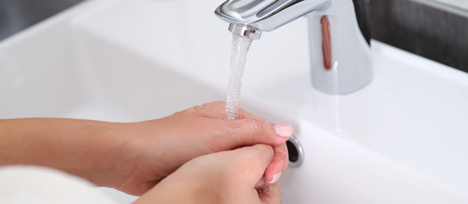 microplastics-in-tap-water-skin-hair