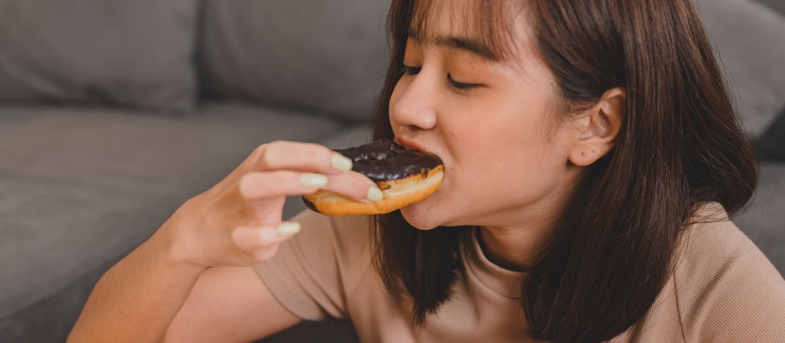 What Foods Actually Cause Acne (And Which Ones Help Clear Your Skin)